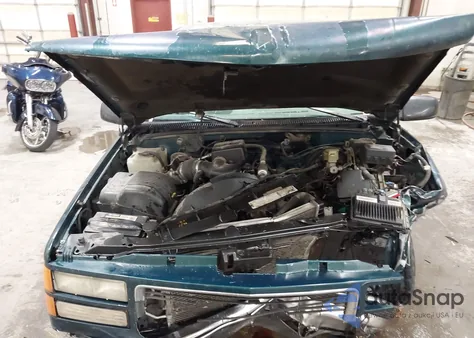 1996 GMC Sierra C1500 from USA, damaged, VIN 1GTEC14M2TZ528378